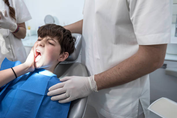 Best Dentist for Tooth Abscess  in Villa Hills, KY